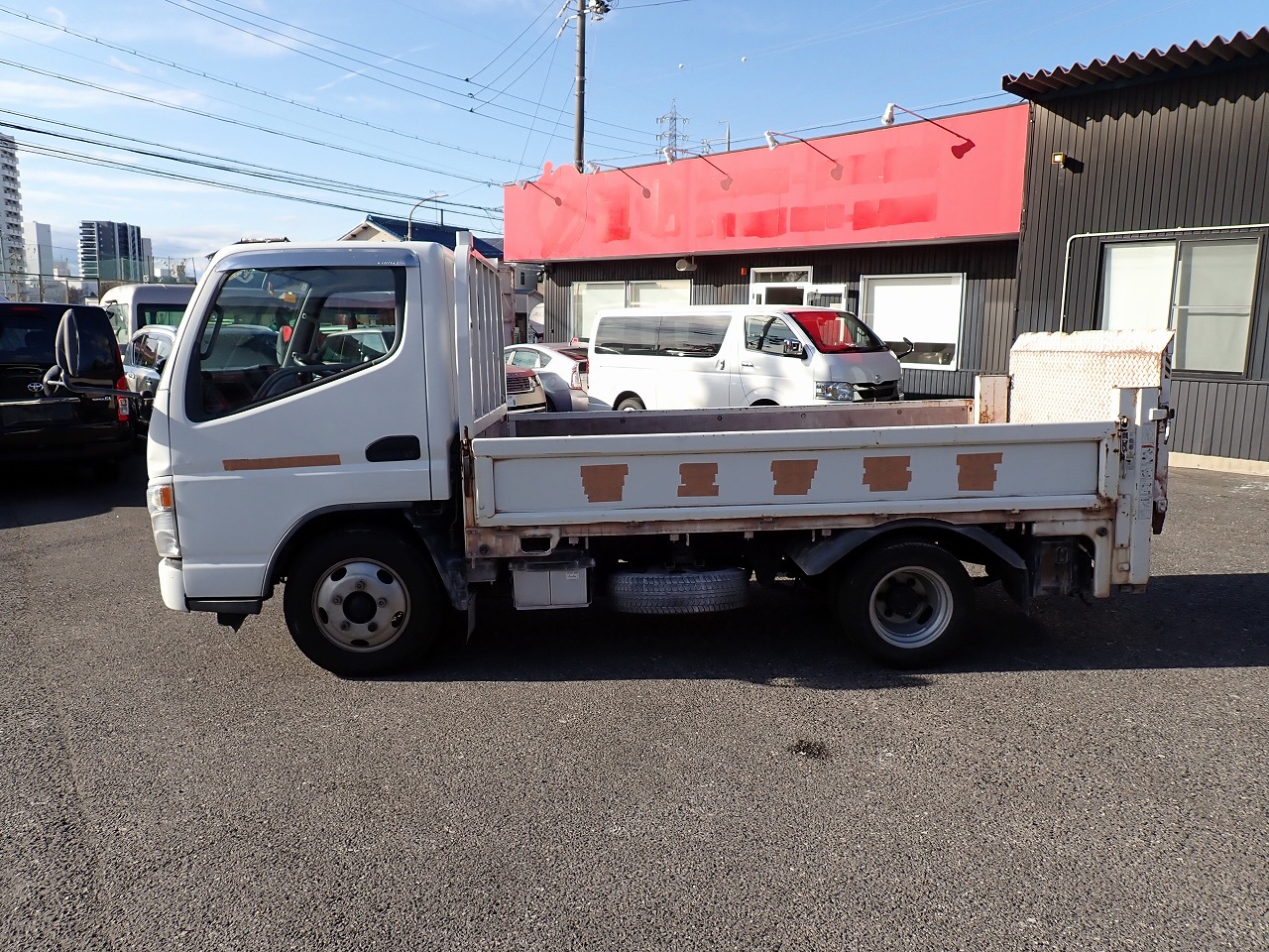 MITSUBISHI Canter
