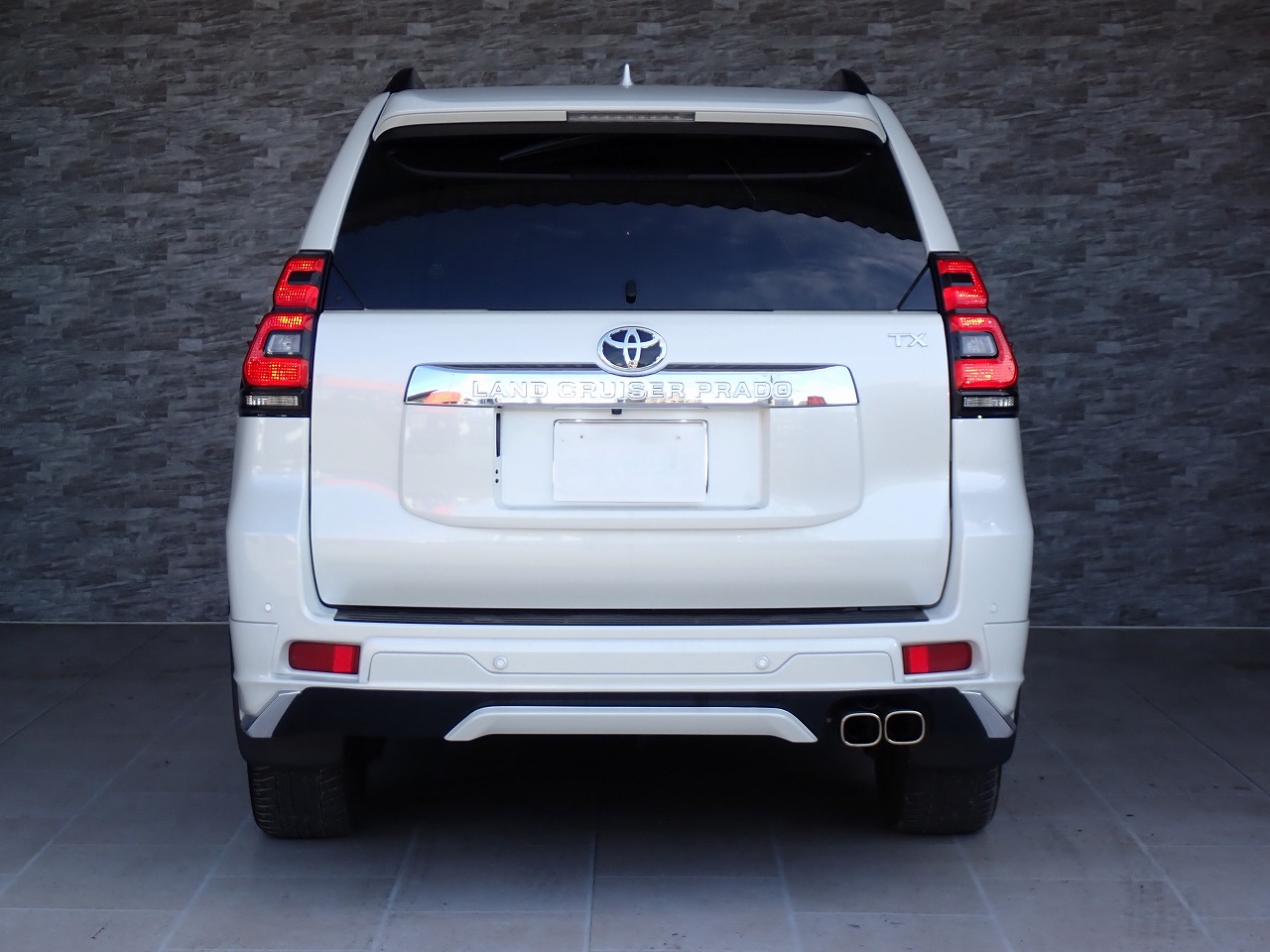 TOYOTA Land Cruiser Prado