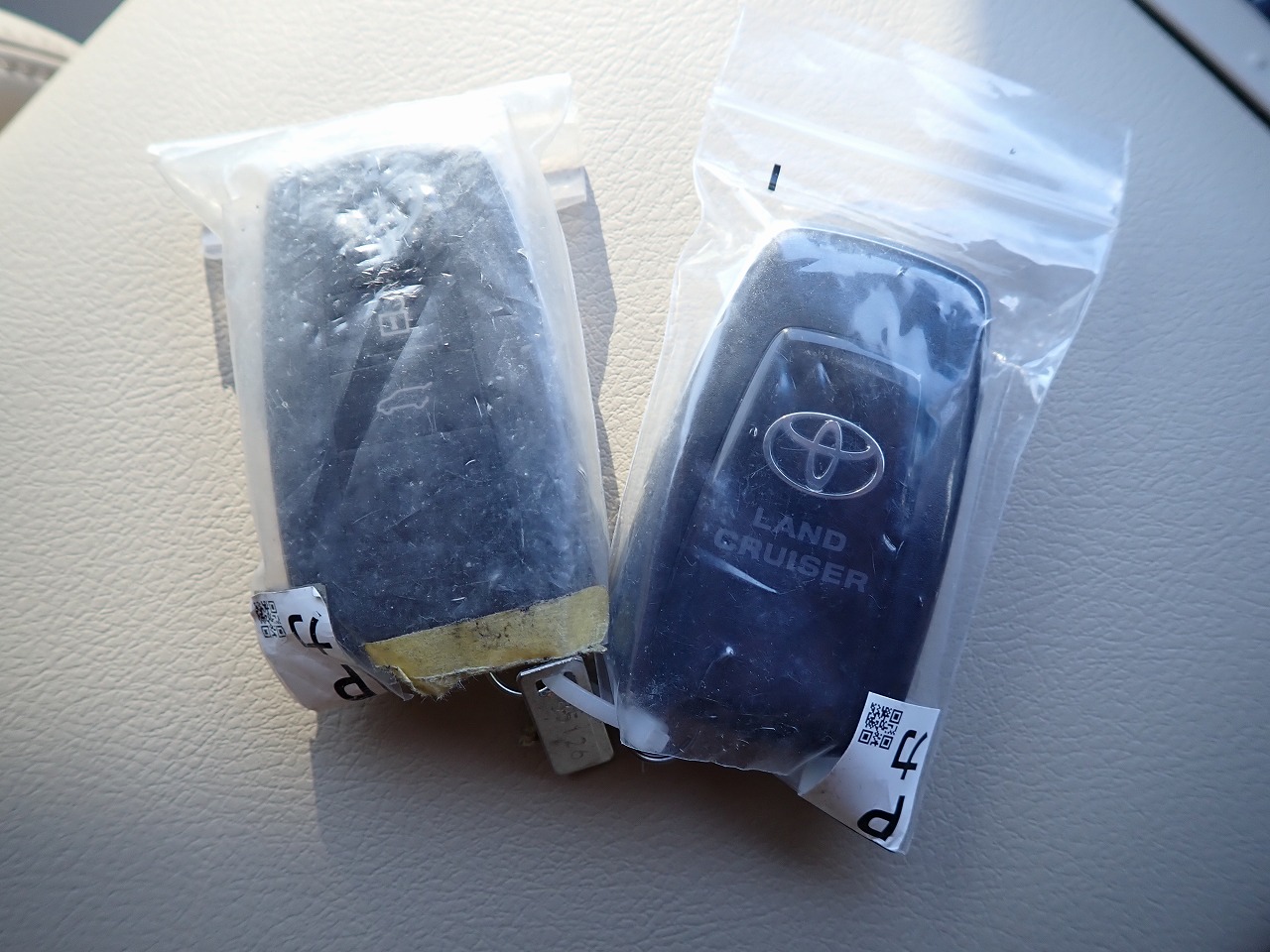 TOYOTA Land Cruiser Prado