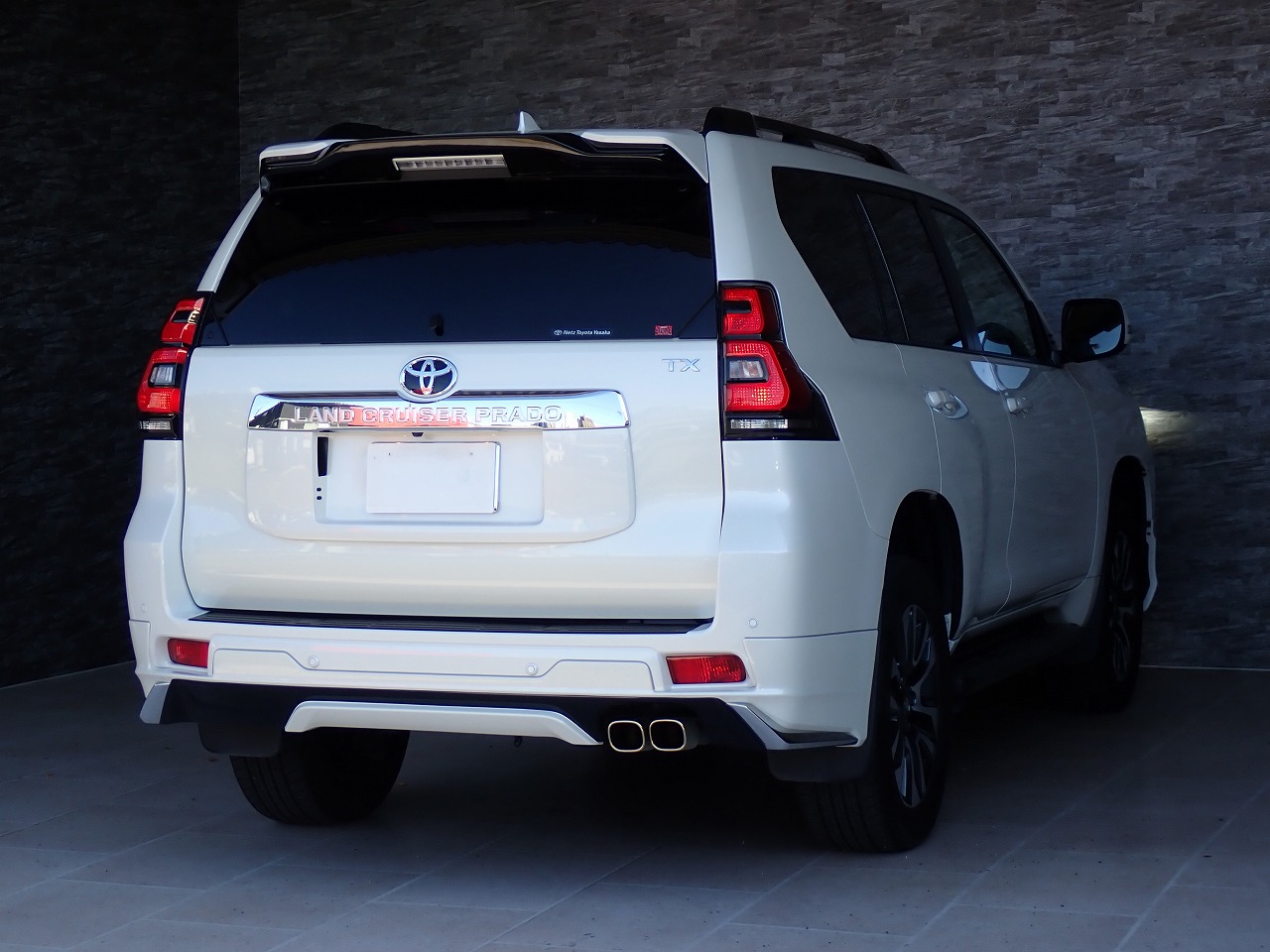 TOYOTA Land Cruiser Prado