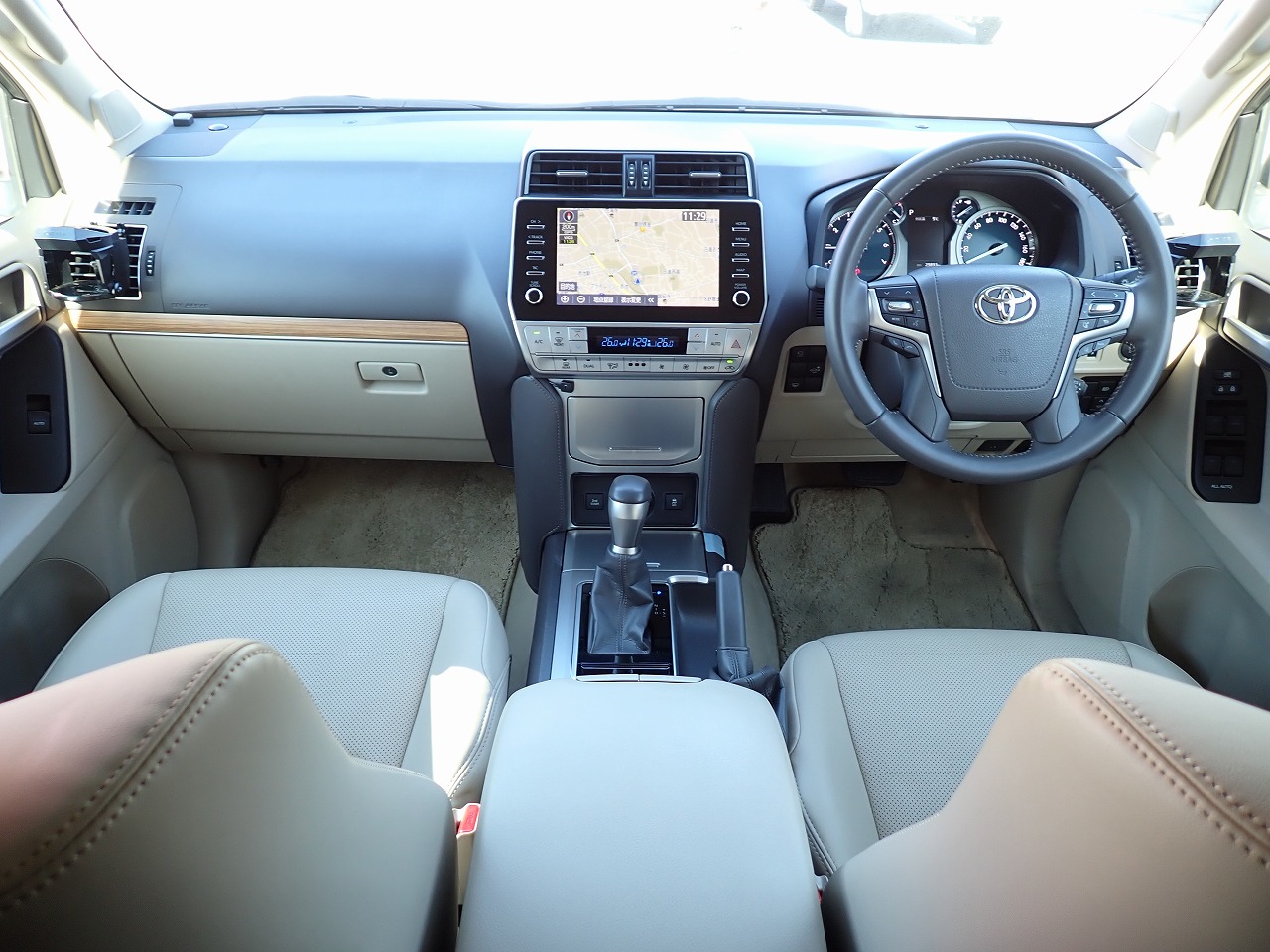 TOYOTA Land Cruiser Prado