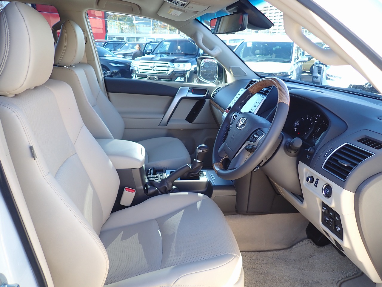 TOYOTA Land Cruiser Prado