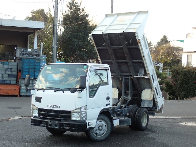ISUZU Elf Truck