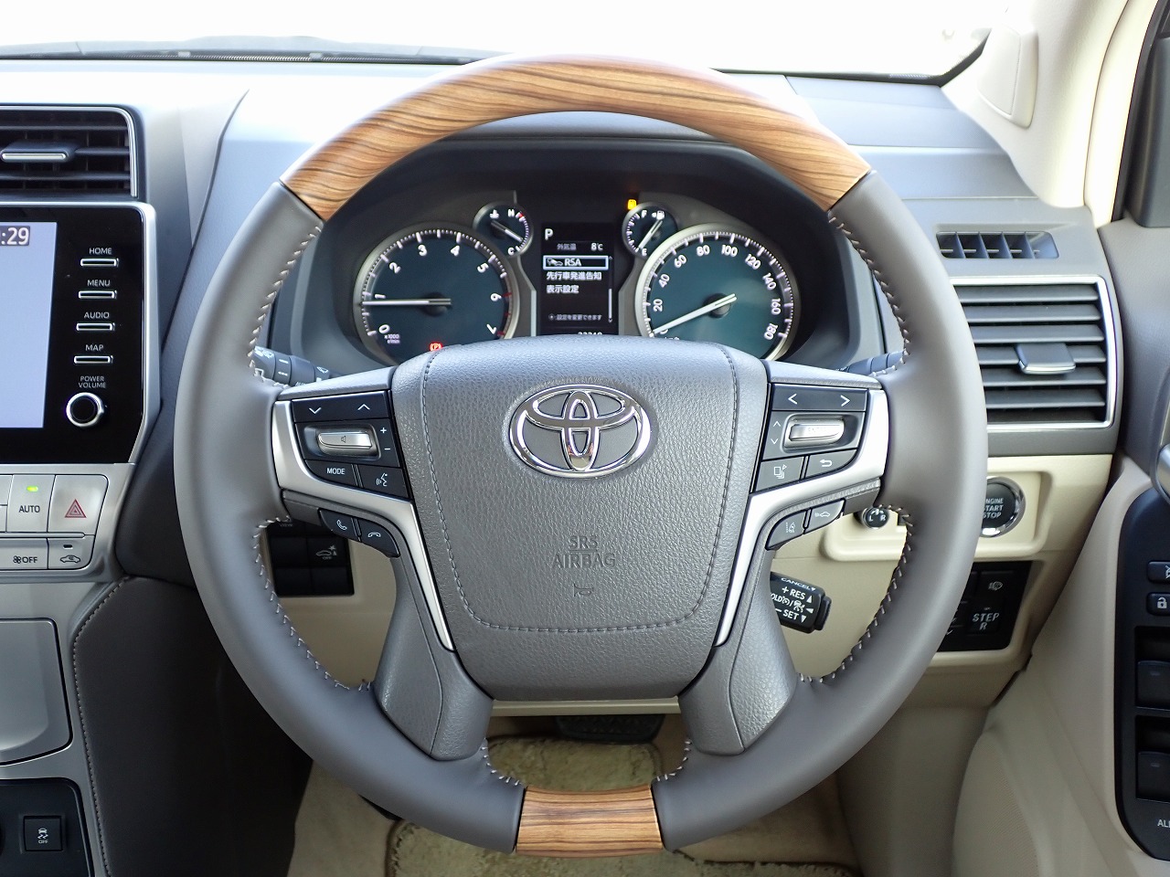 TOYOTA Land Cruiser Prado