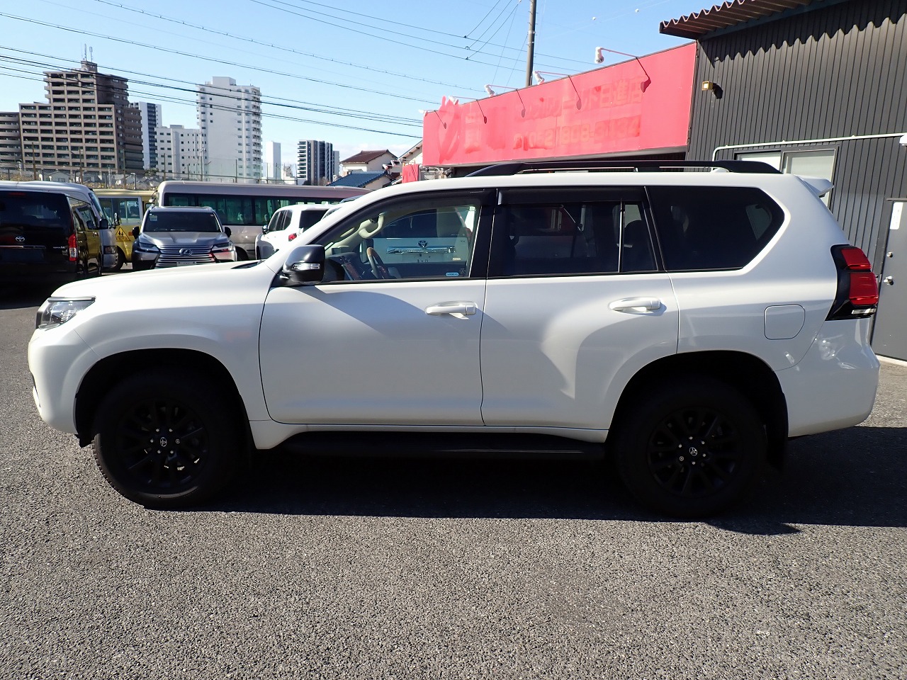 TOYOTA Land Cruiser Prado