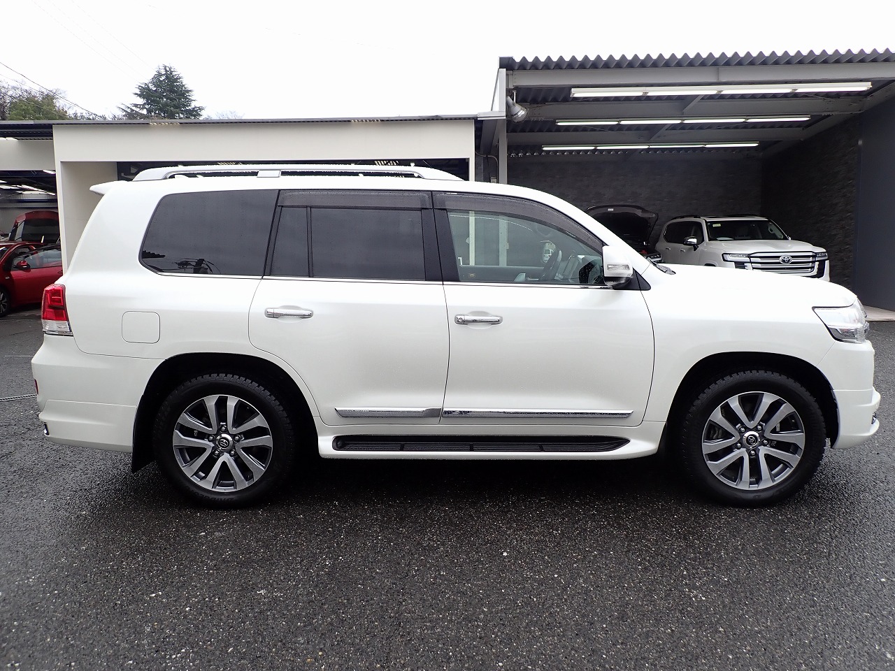 TOYOTA Land Cruiser