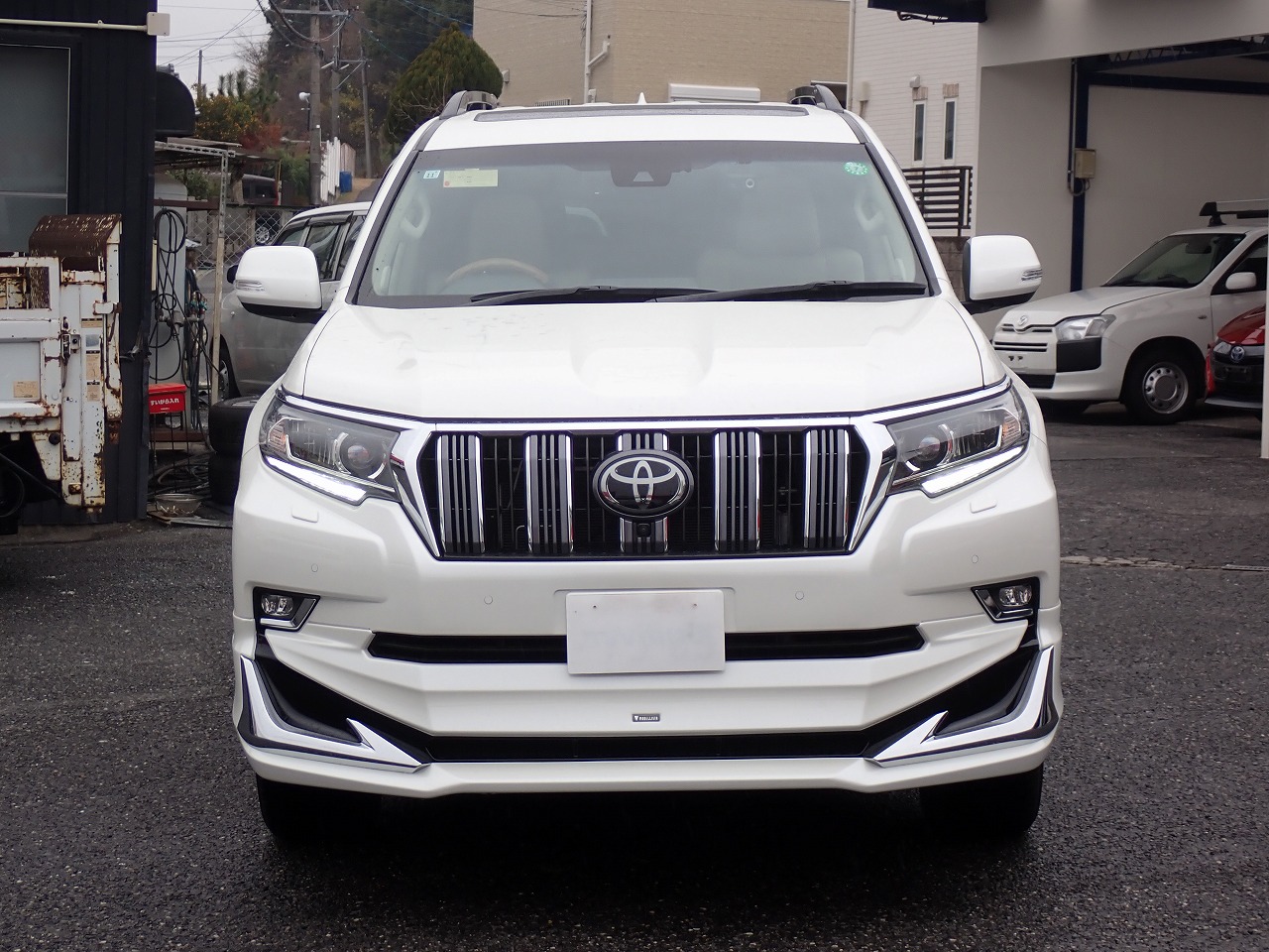 TOYOTA Land Cruiser Prado