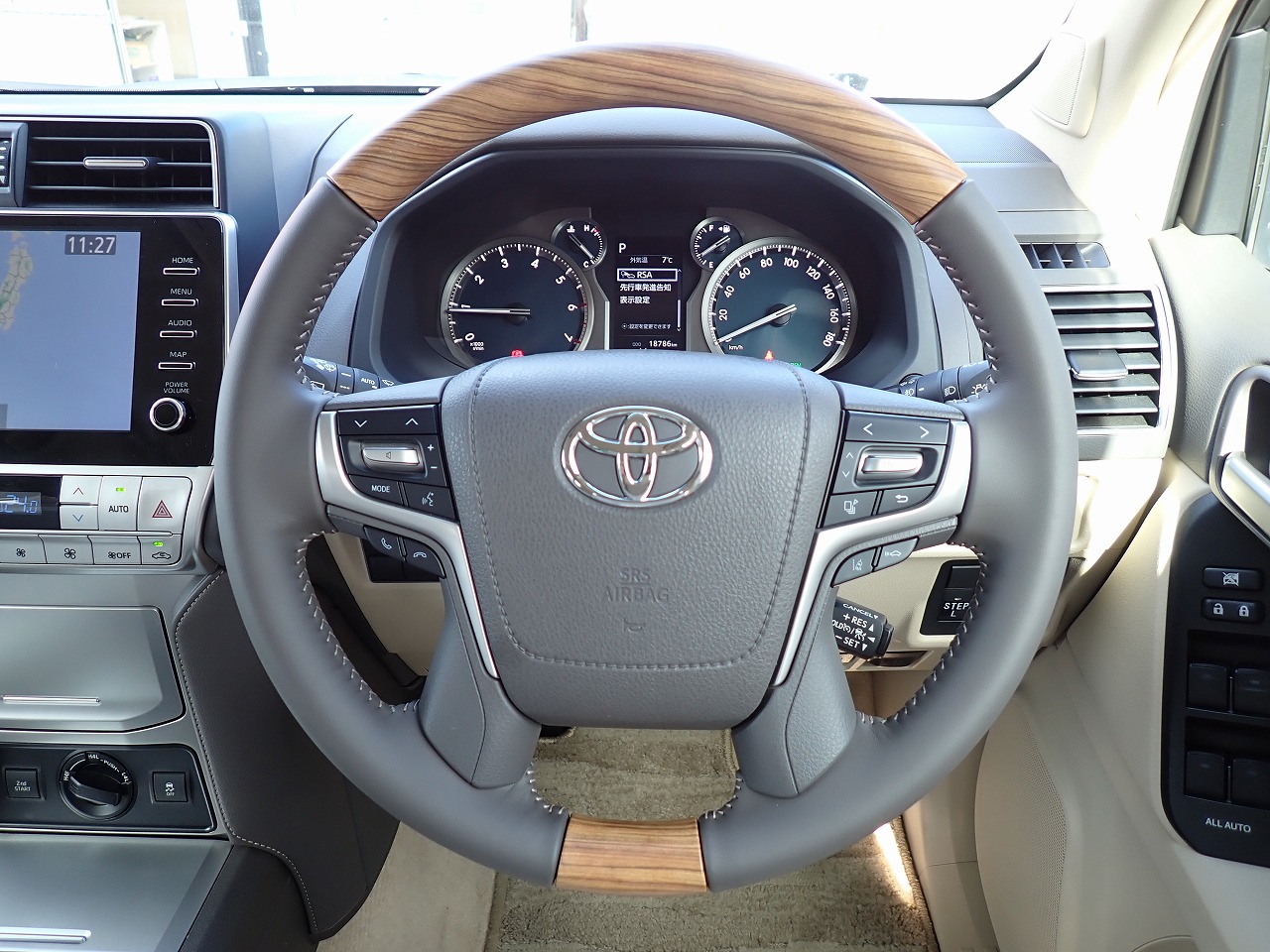 TOYOTA Land Cruiser Prado