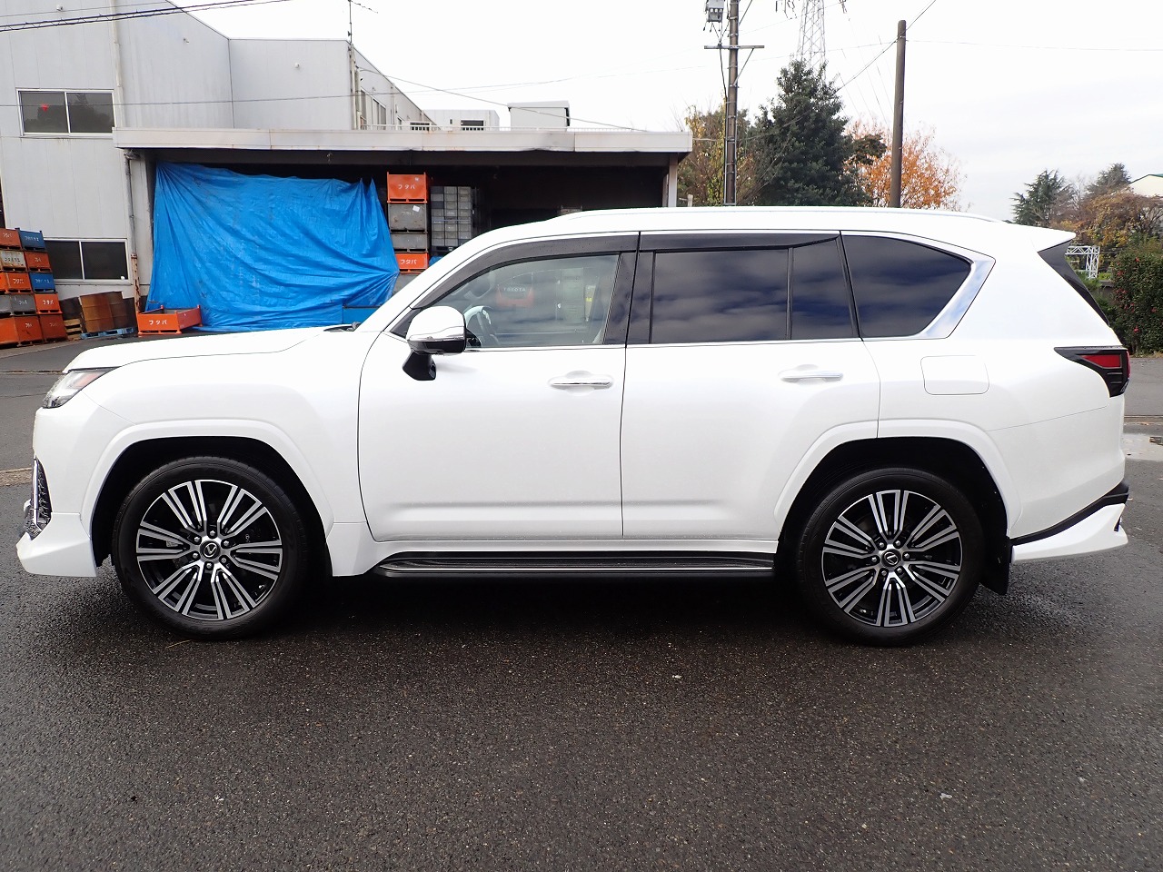 LEXUS LX