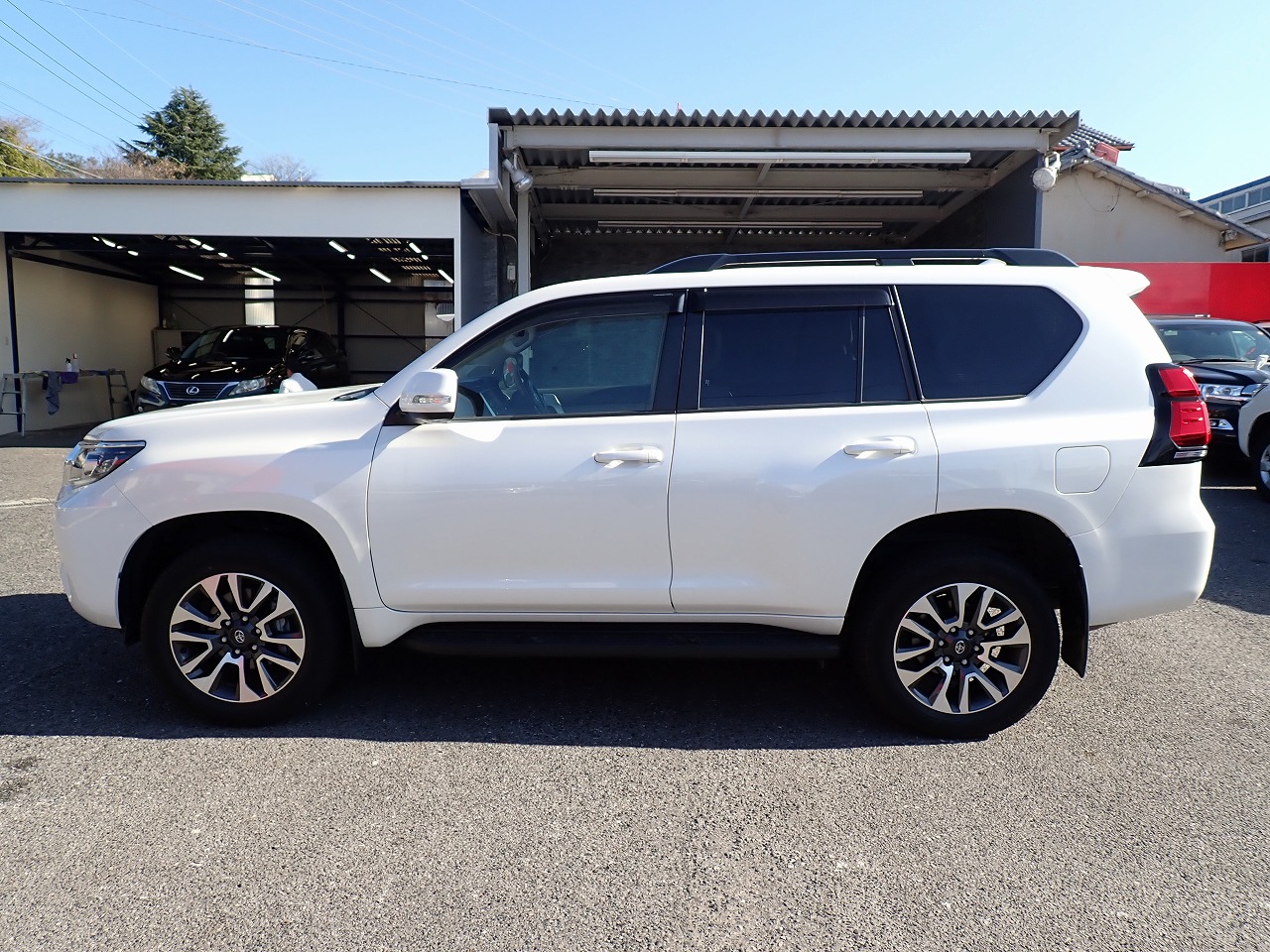 TOYOTA Land Cruiser Prado