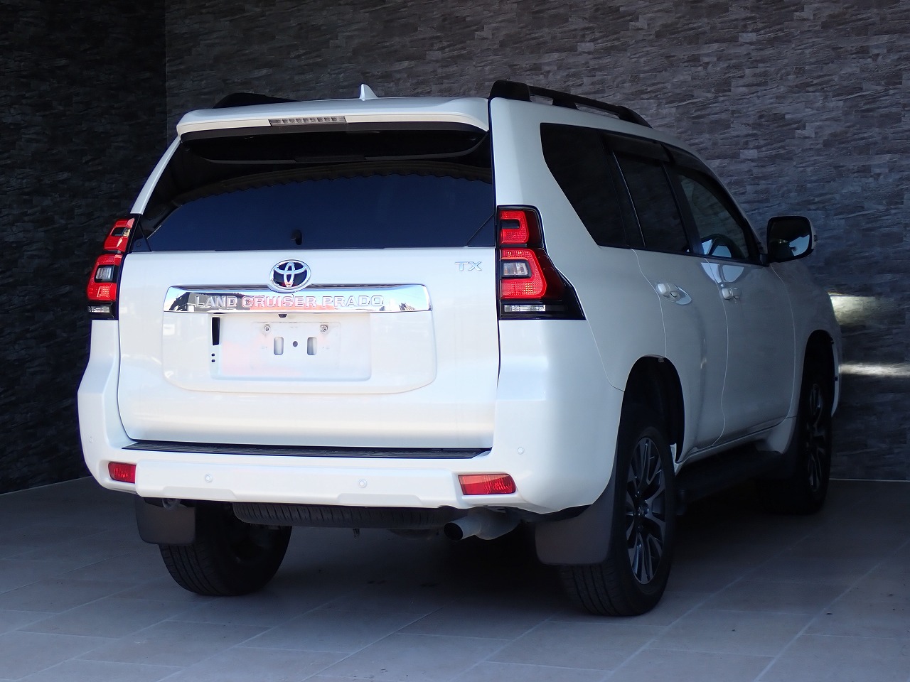 TOYOTA Land Cruiser Prado