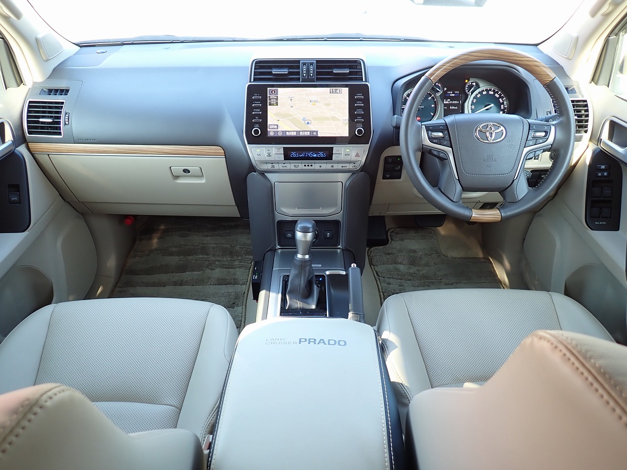 TOYOTA Land Cruiser Prado