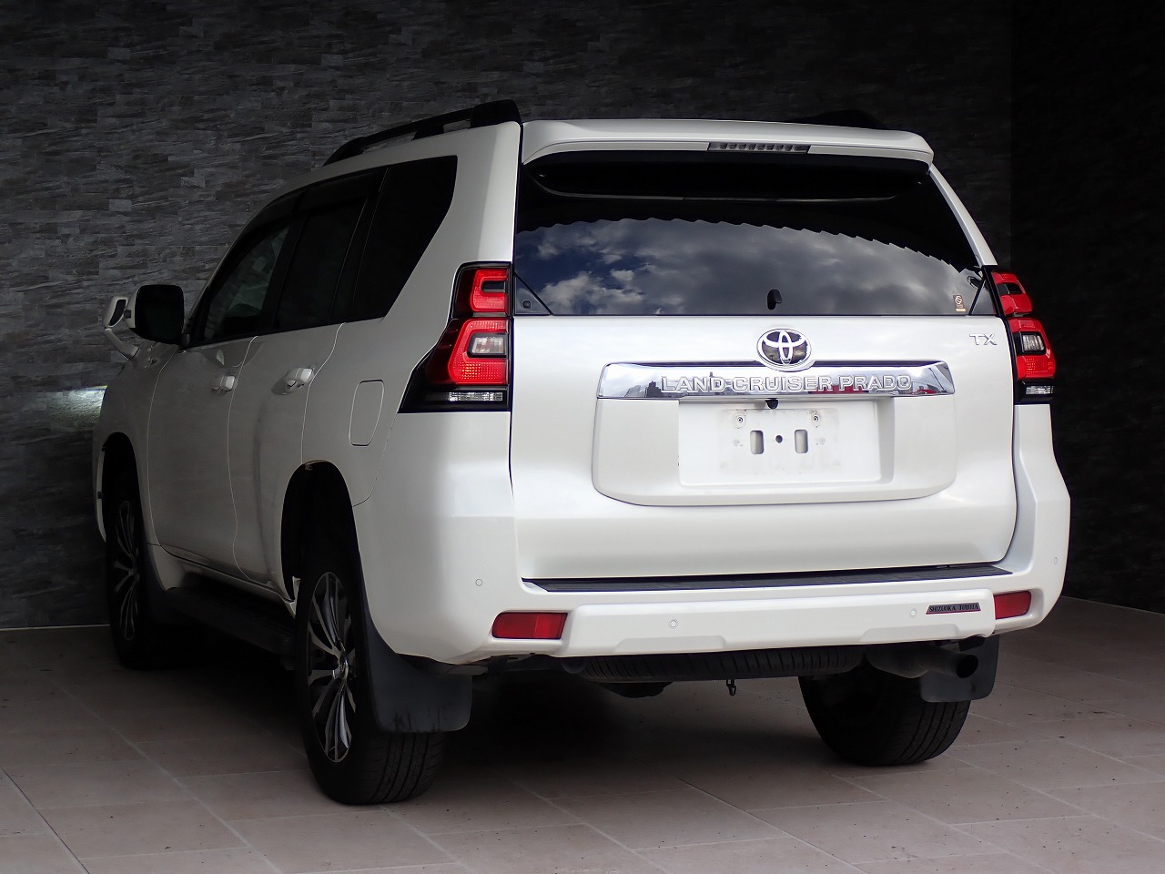 TOYOTA Land Cruiser Prado