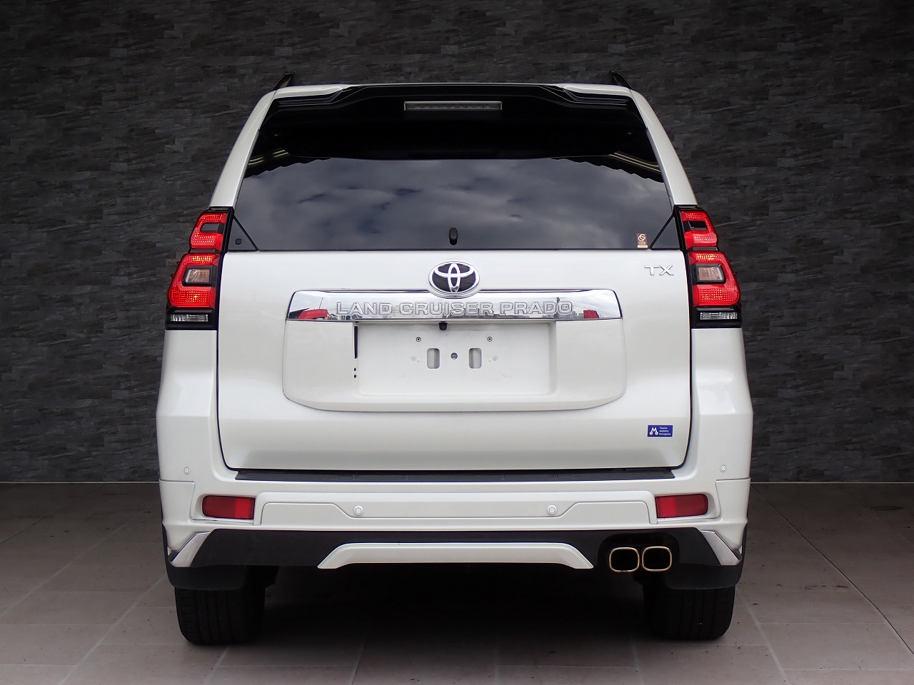 TOYOTA Land Cruiser Prado