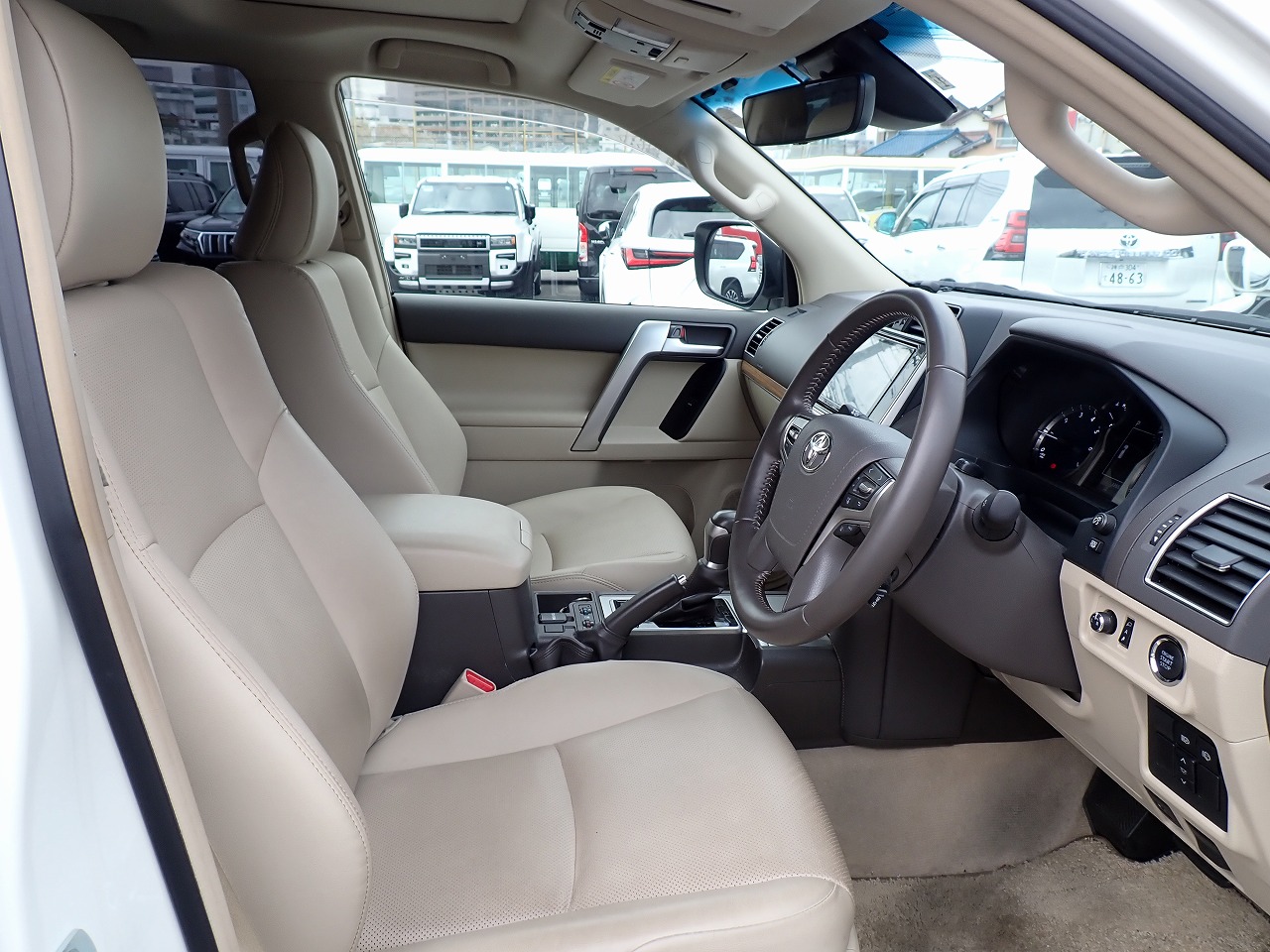 TOYOTA Land Cruiser Prado