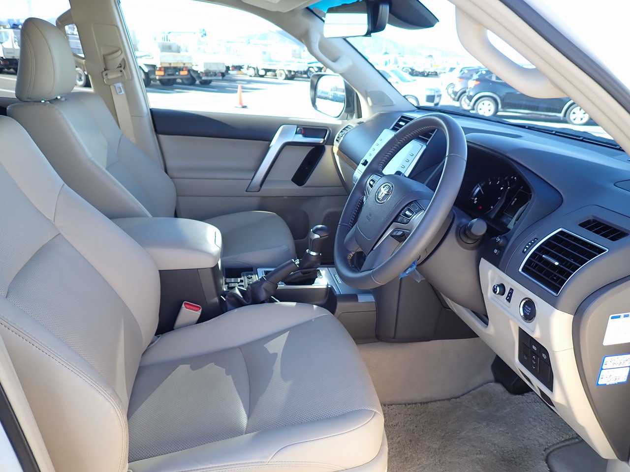 TOYOTA Land Cruiser Prado