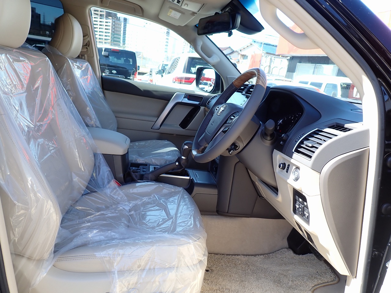 TOYOTA Land Cruiser Prado