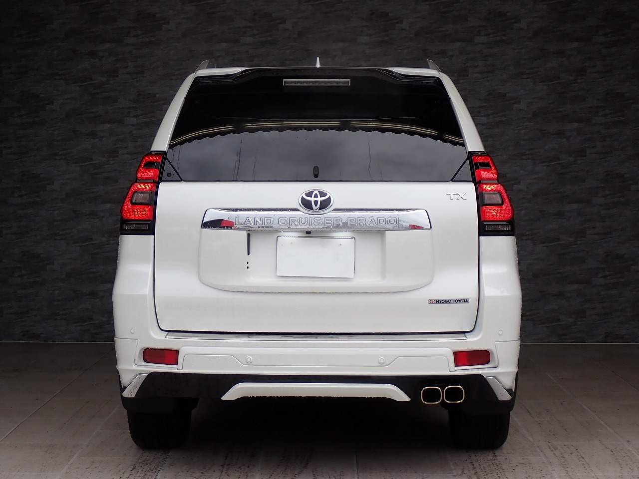 TOYOTA Land Cruiser Prado