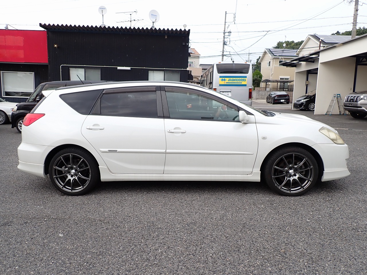 TOYOTA Caldina
