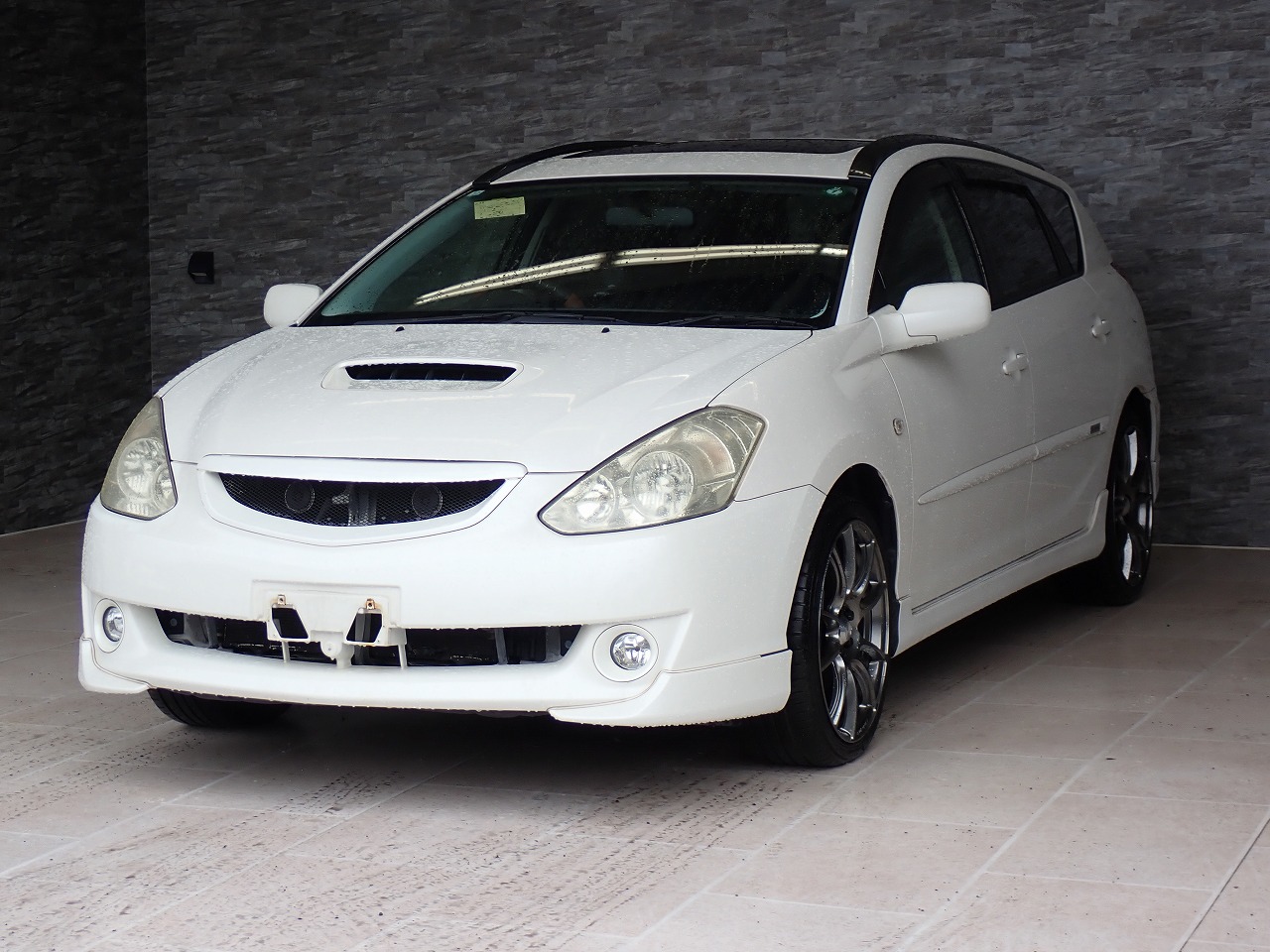 TOYOTA Caldina