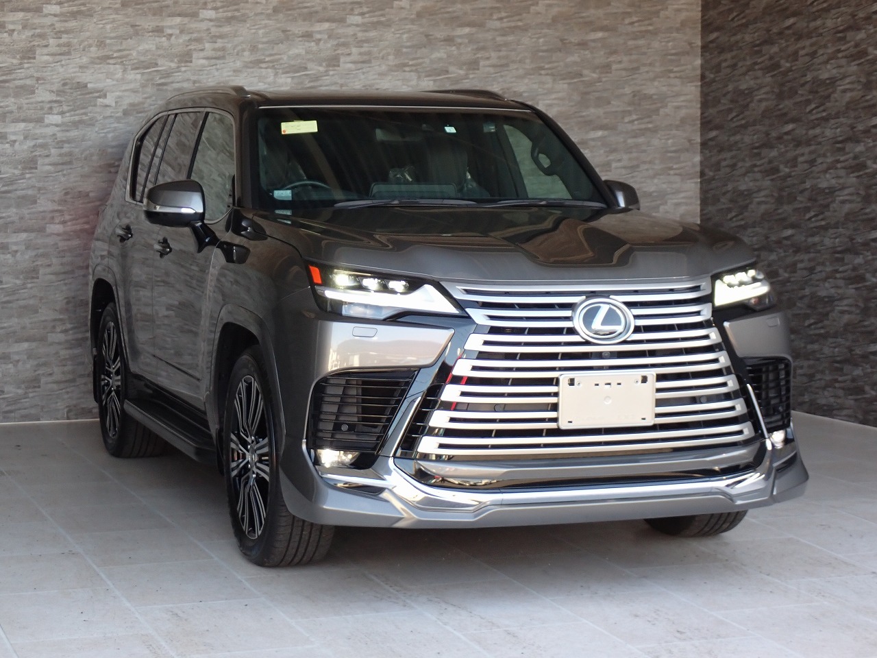 LEXUS LX
