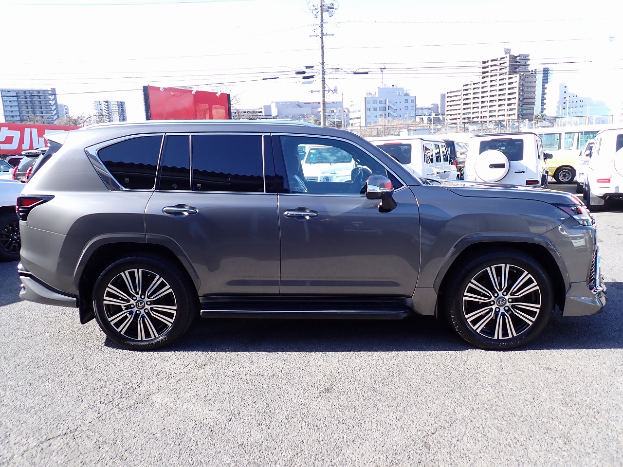 LEXUS LX