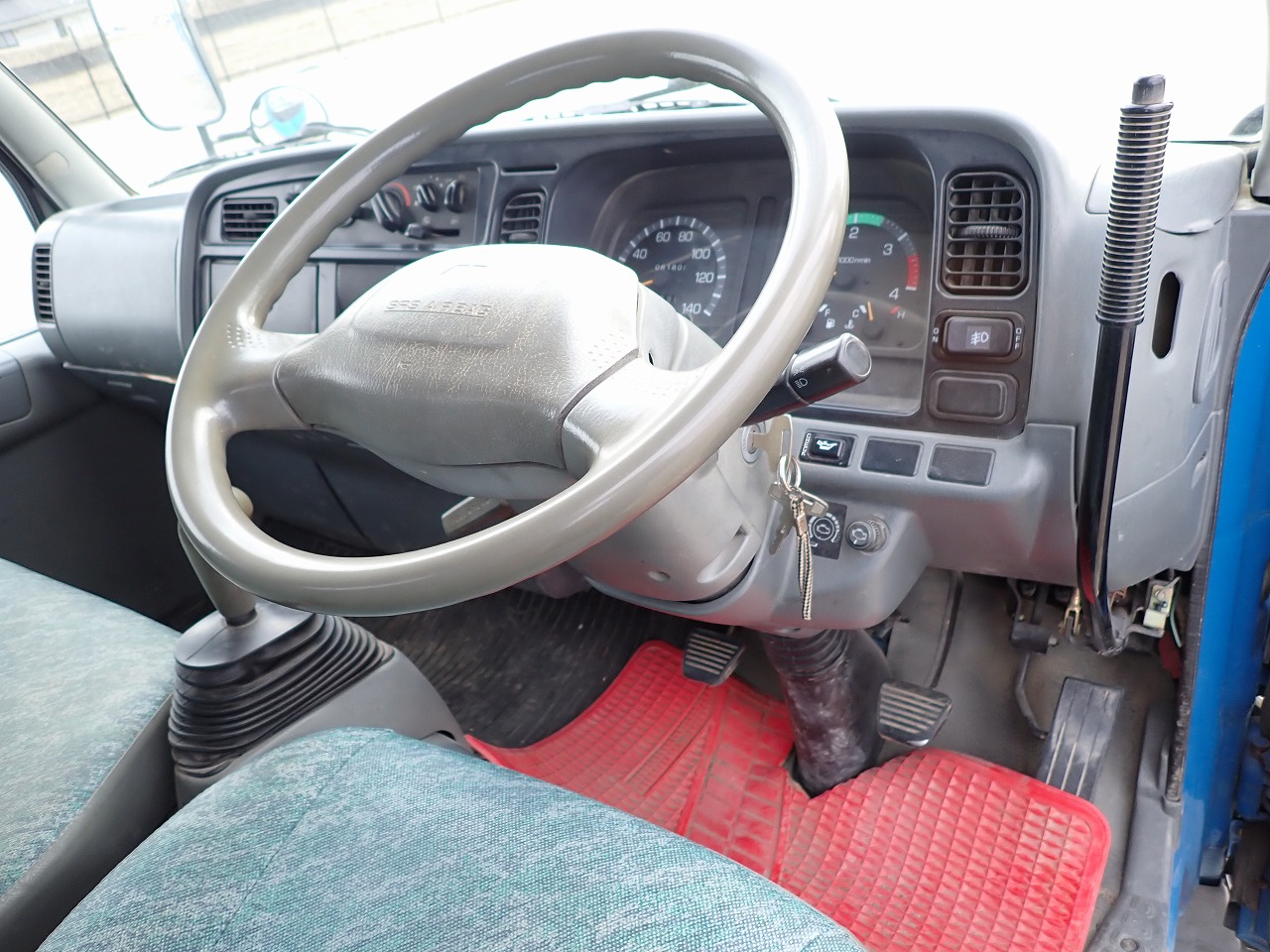 MITSUBISHI Canter