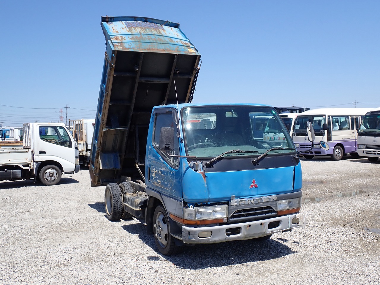 MITSUBISHI Canter