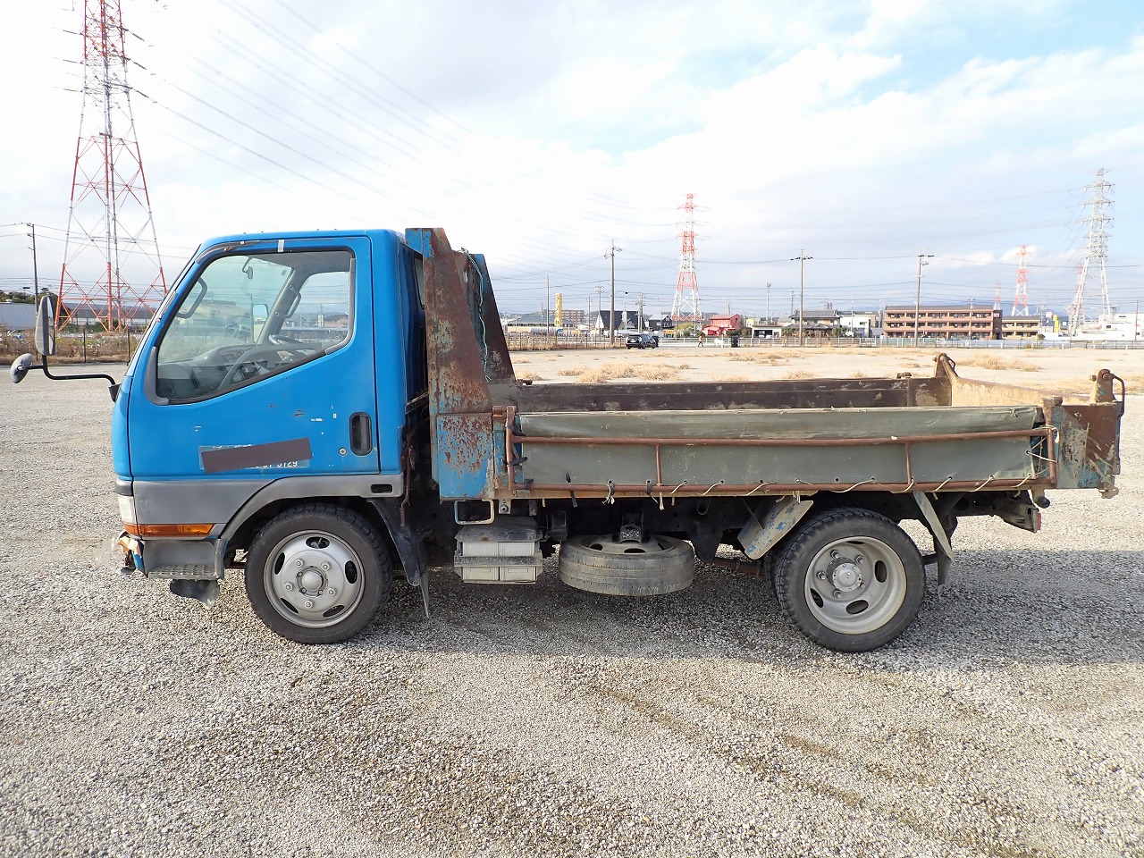 MITSUBISHI Canter