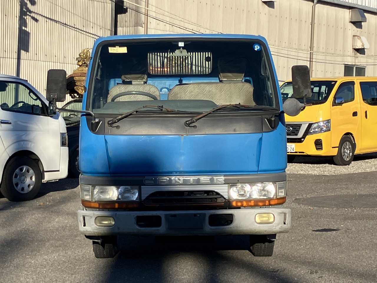MITSUBISHI Canter