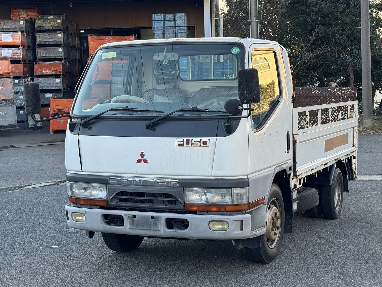 MITSUBISHI Canter
