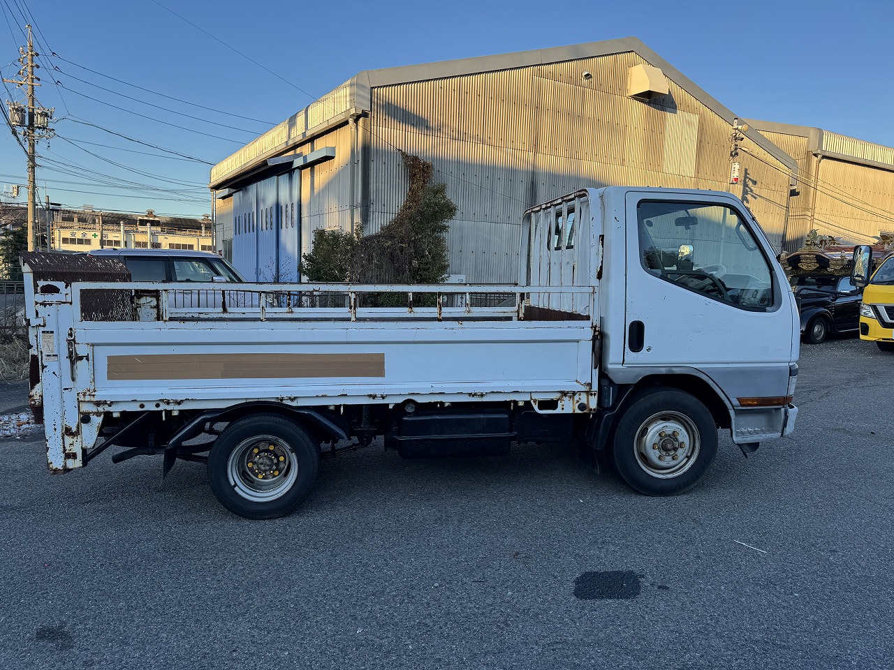 MITSUBISHI Canter