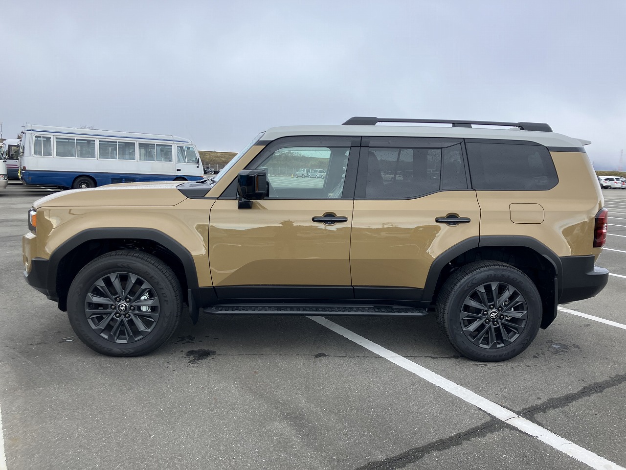 TOYOTA Land Cruiser 250