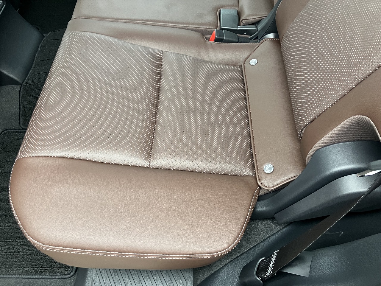 TOYOTA Land Cruiser 250