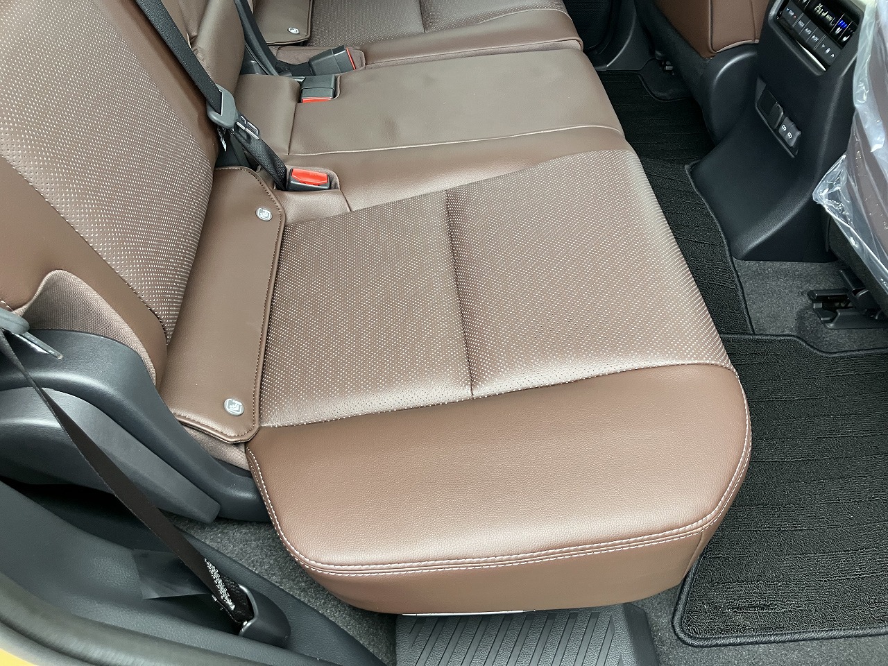 TOYOTA Land Cruiser 250