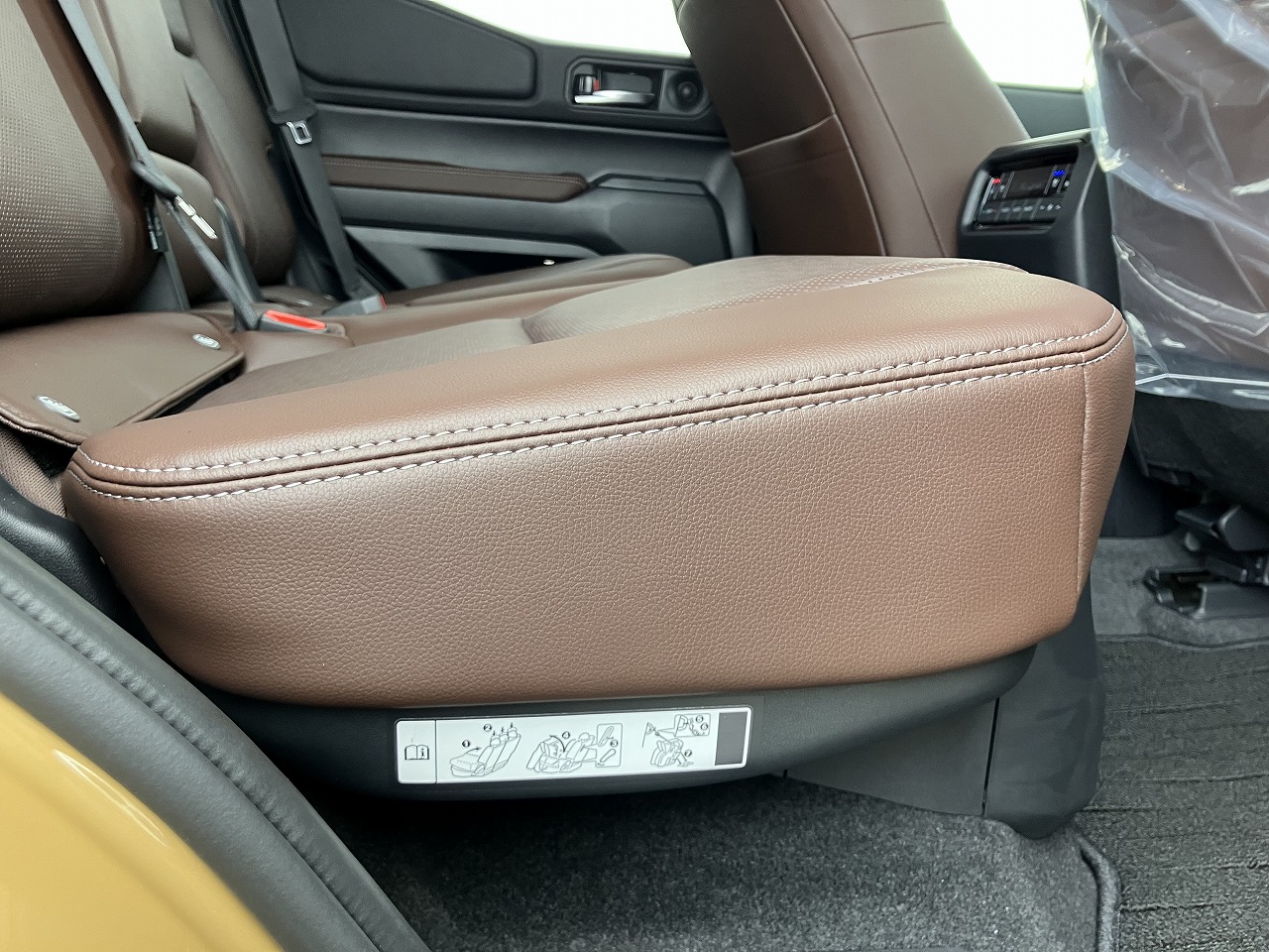 TOYOTA Land Cruiser 250