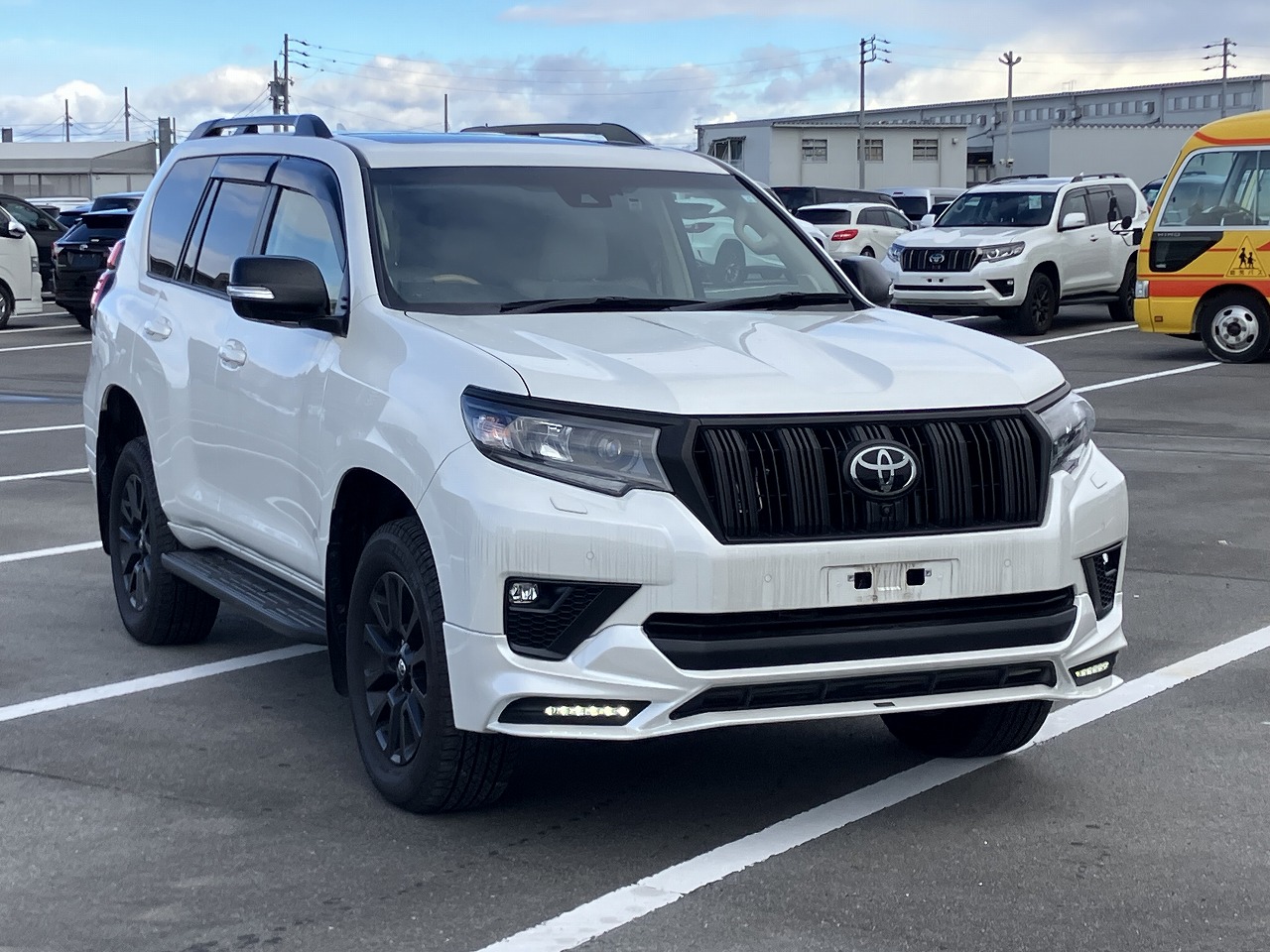 TOYOTA Land Cruiser Prado