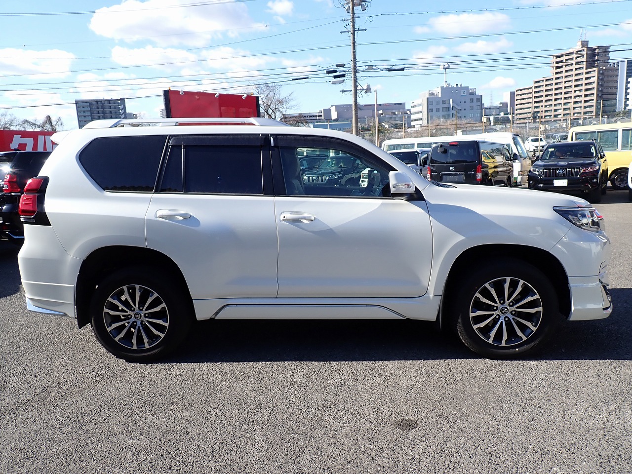 TOYOTA Land Cruiser Prado