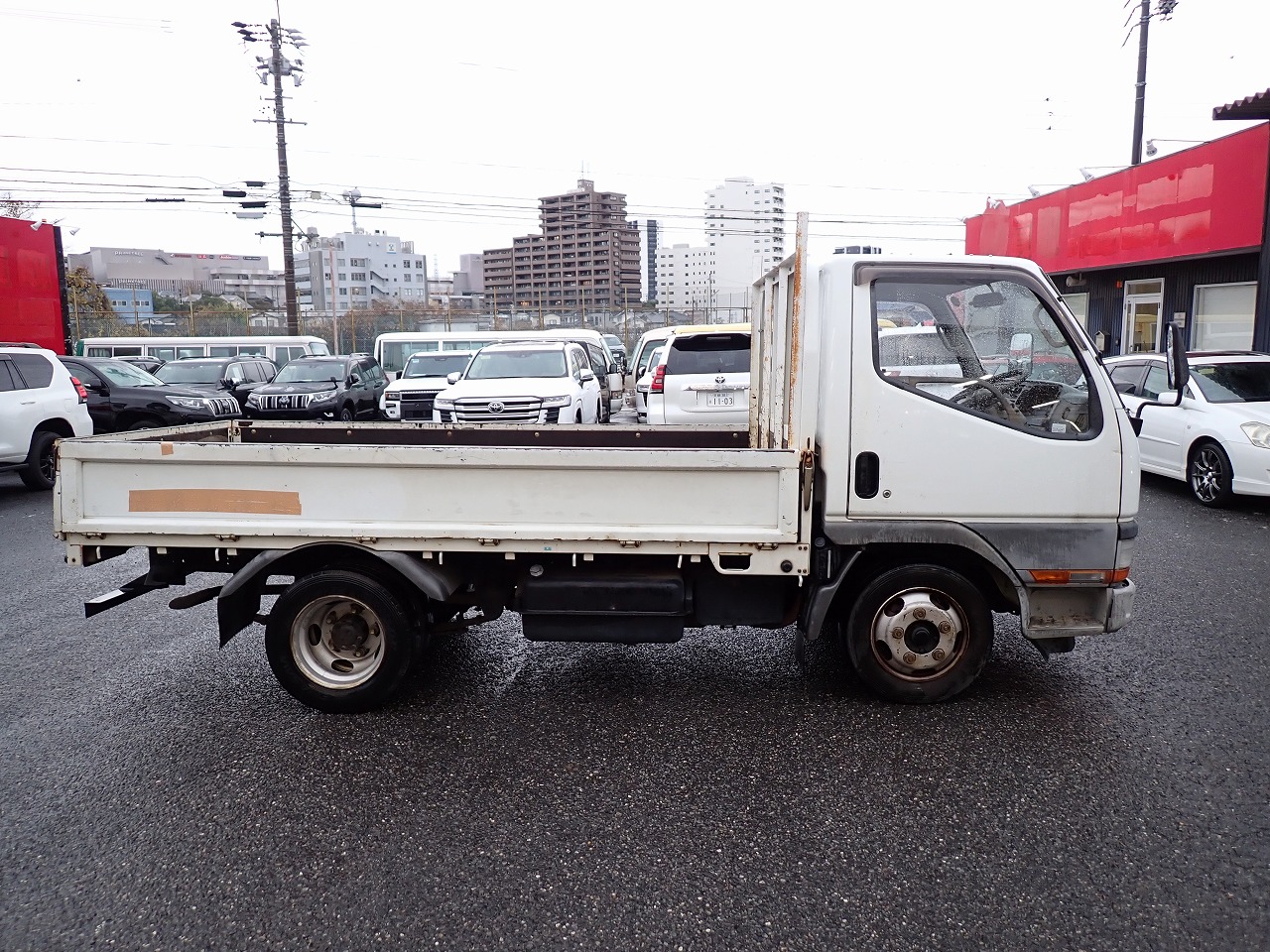 MITSUBISHI Canter
