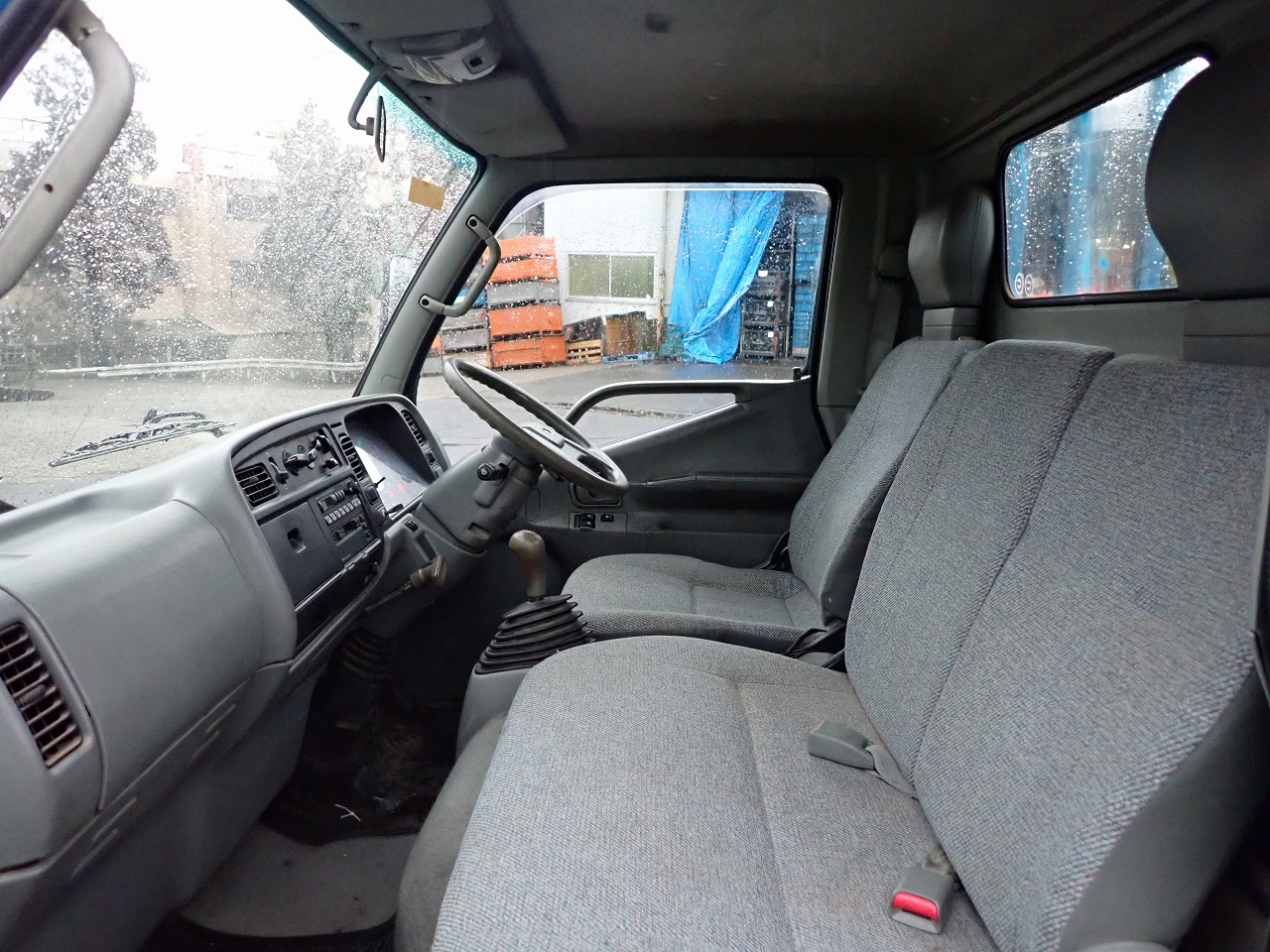 MITSUBISHI Canter