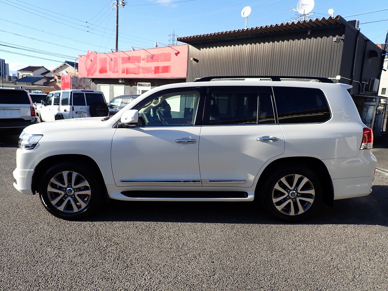 TOYOTA Land Cruiser