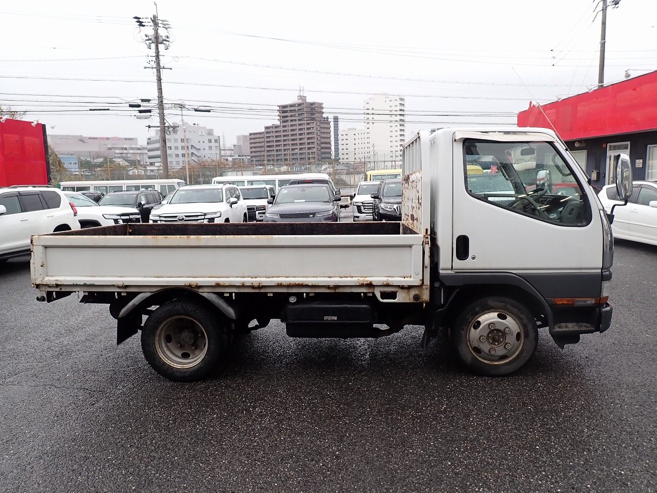 MITSUBISHI Canter