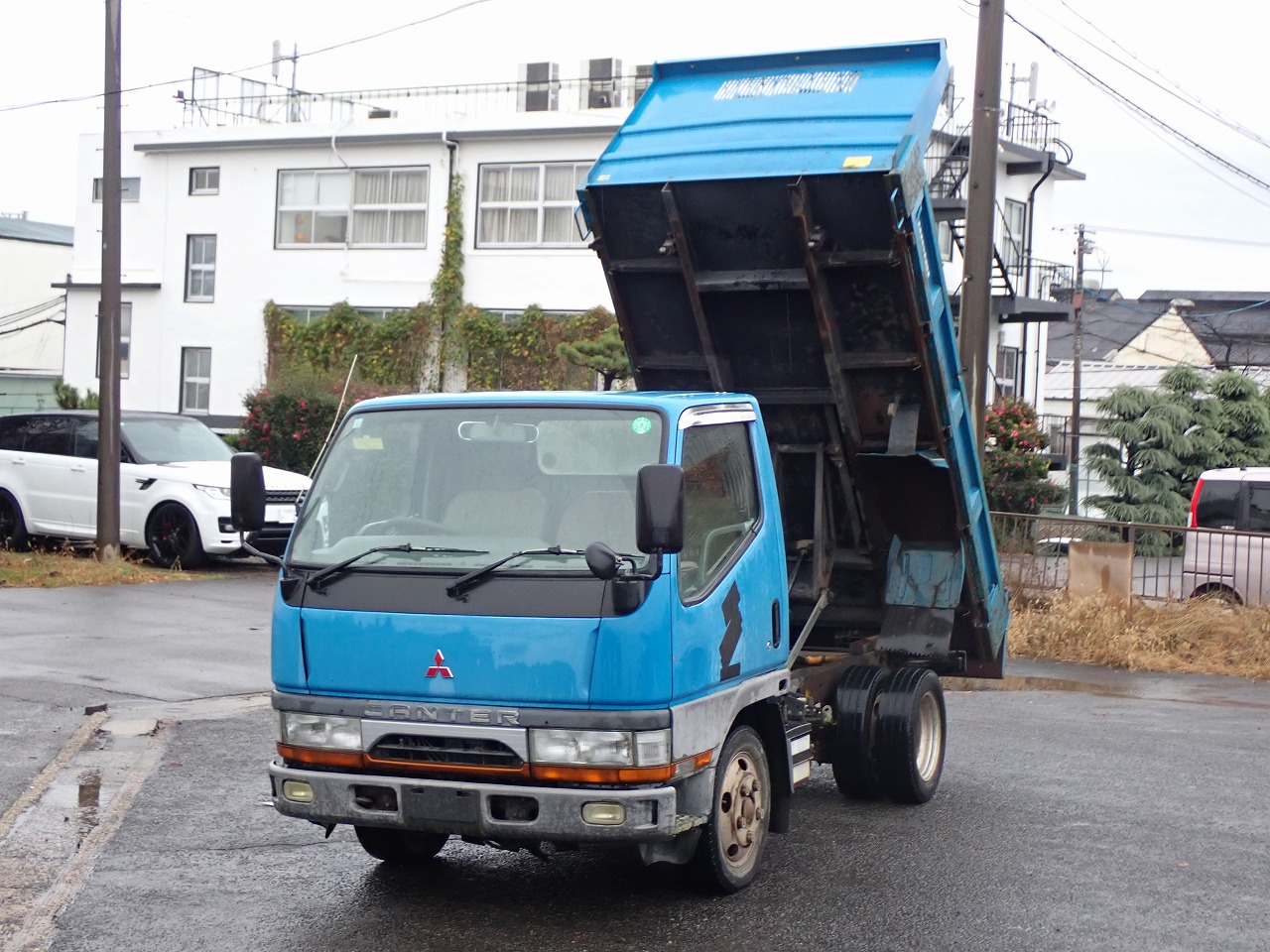 MITSUBISHI Canter