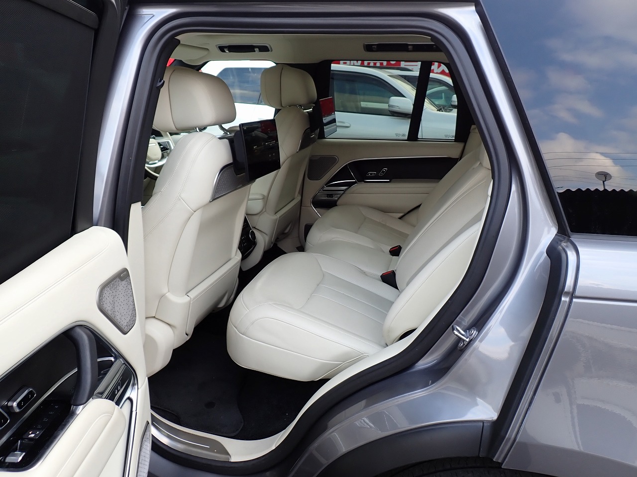 LAND ROVER RANGE ROVER