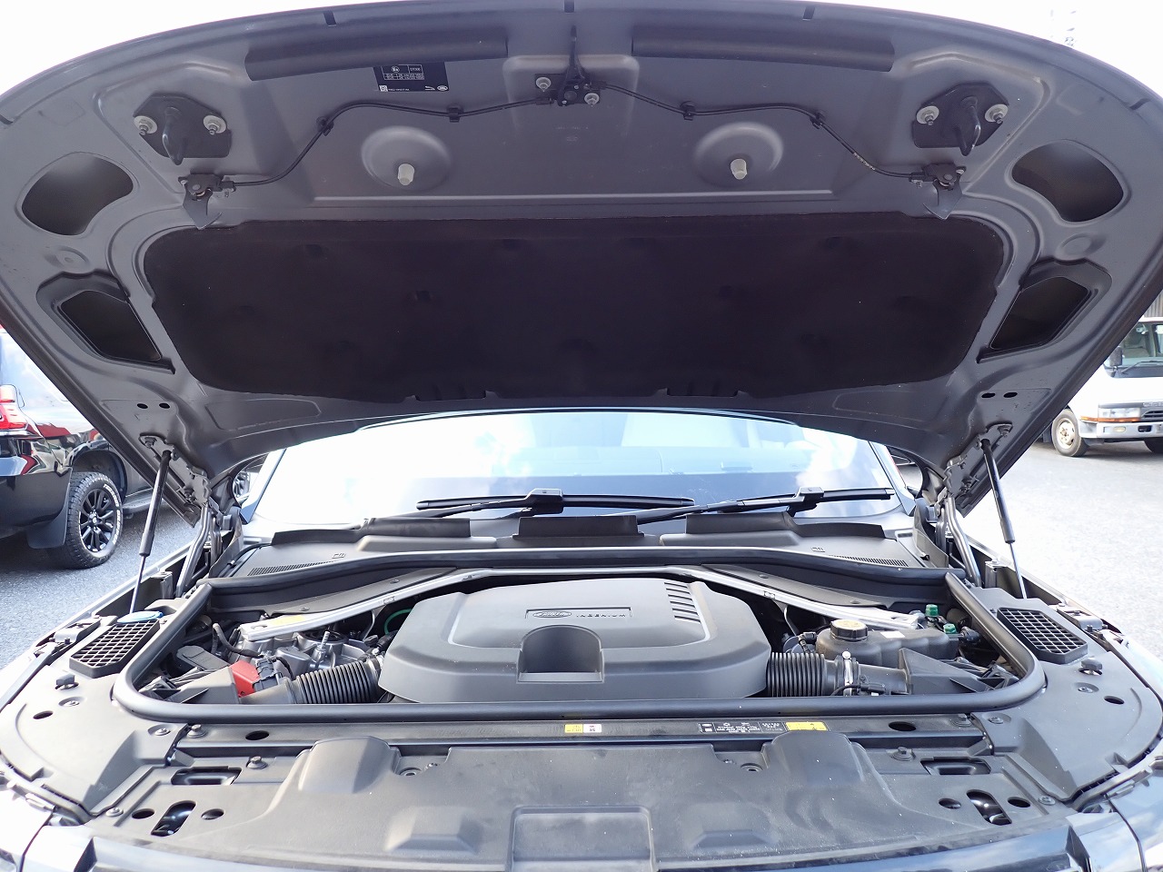 LAND ROVER RANGE ROVER