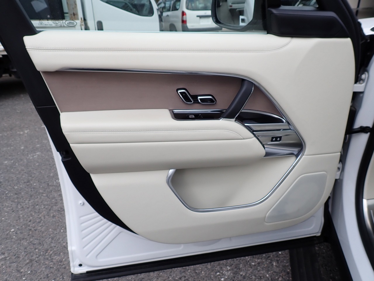 LAND ROVER RANGE ROVER