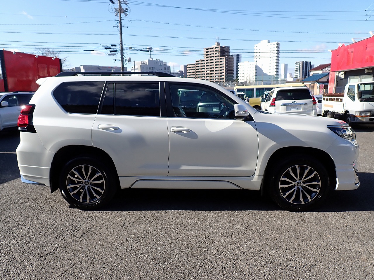 TOYOTA Land Cruiser Prado