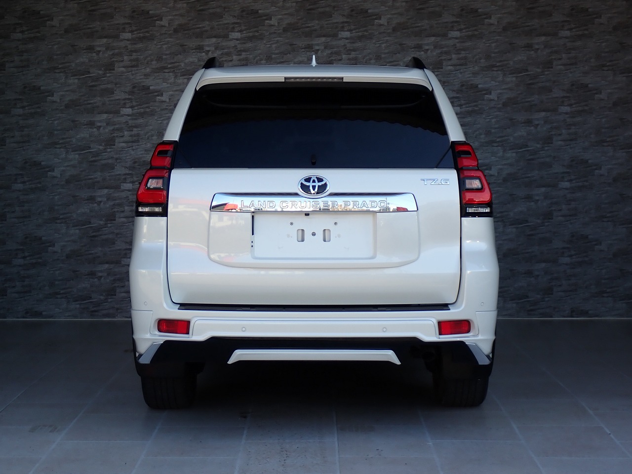 TOYOTA Land Cruiser Prado