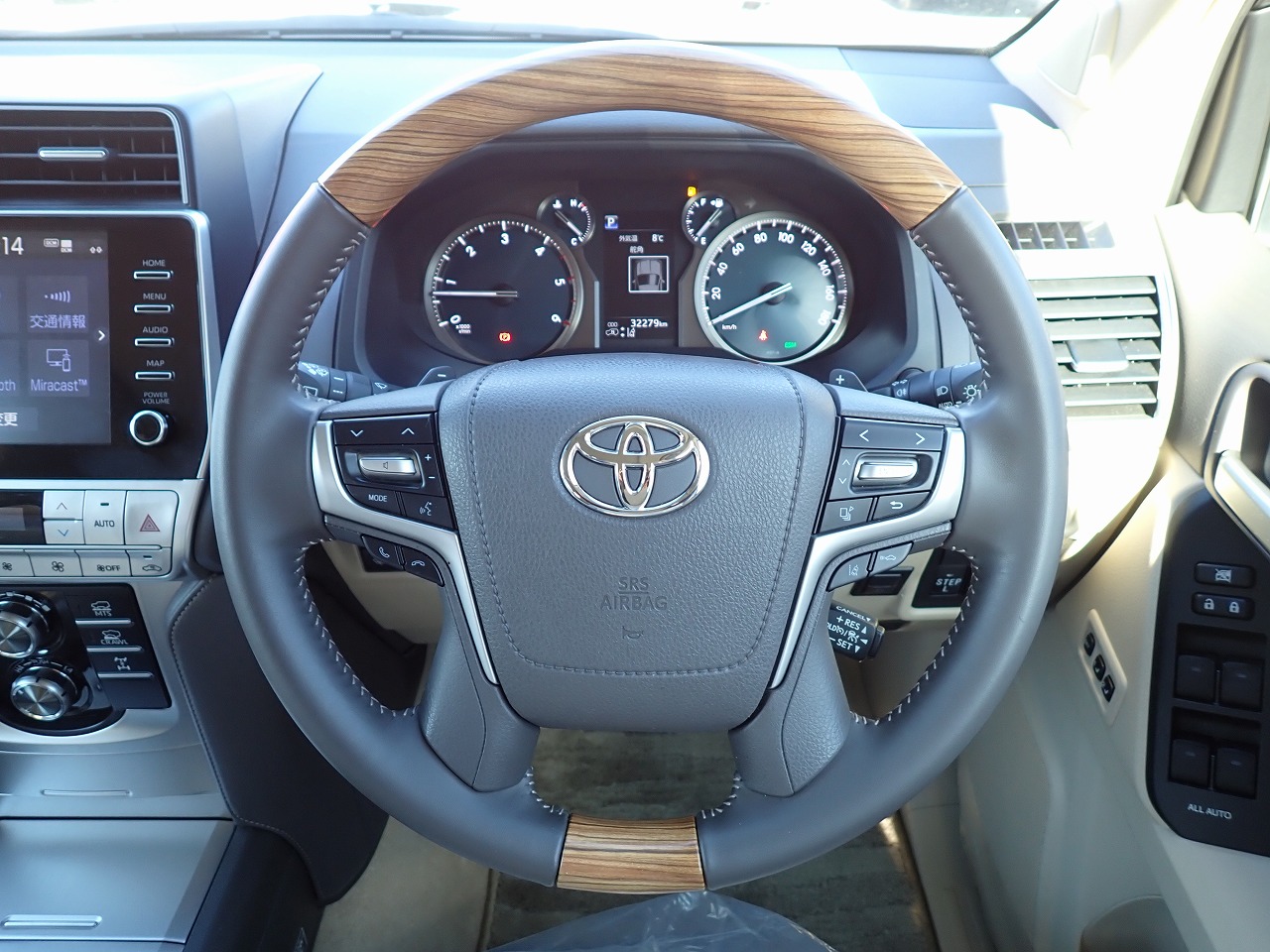 TOYOTA Land Cruiser Prado