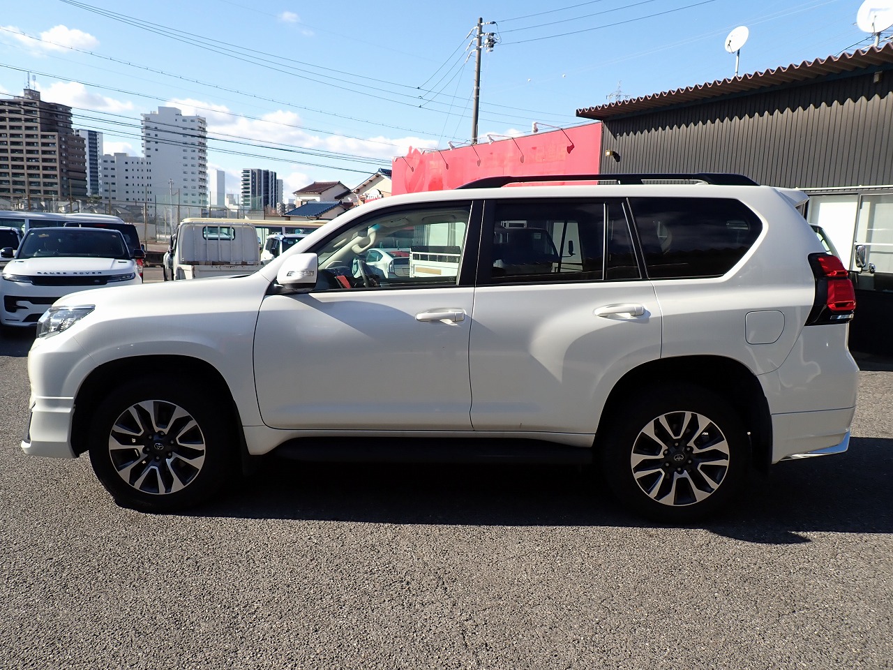 TOYOTA Land Cruiser Prado